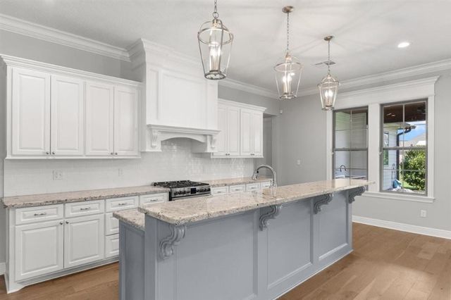 6511 White Oleander Circle W, Lake Charles, LA 70605