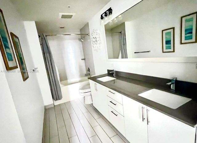 999 SW 1st Ave 1807, Miami, FL 33130