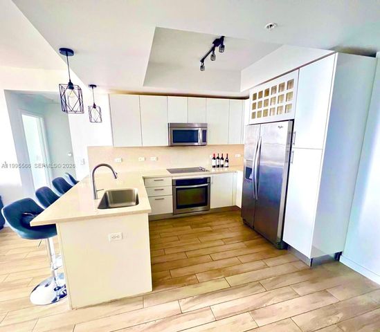 999 SW 1st Ave 1807, Miami, FL 33130