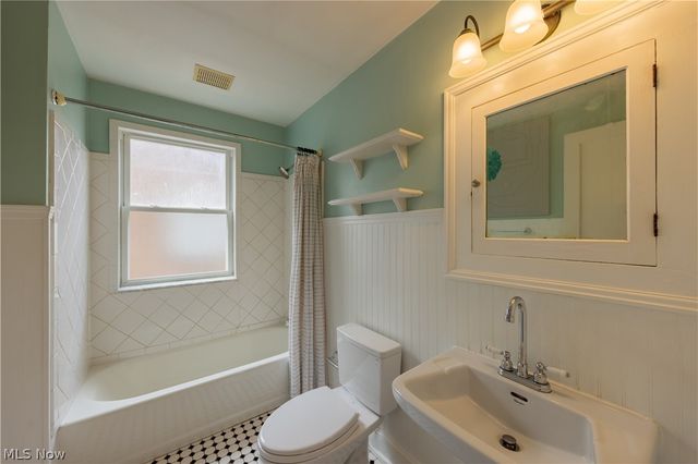 2634 Mayfield Road 4, Cleveland Heights, OH 44106