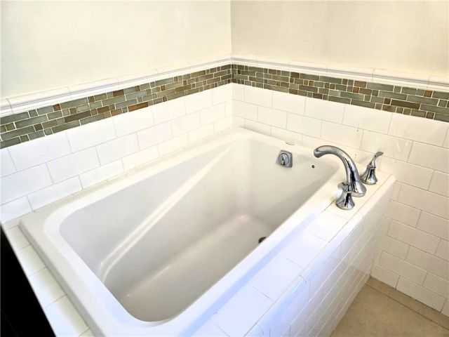 17840 Tarzana Street, Encino, CA 91316