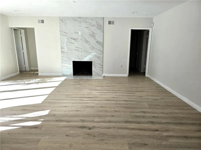 17840 Tarzana Street, Encino, CA 91316