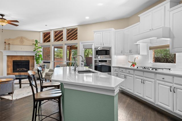 850 Woodview Drive, Prosper, TX 75078