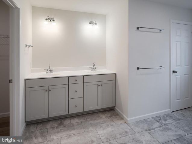 812 BUNNY LN, West Chester, PA 19382