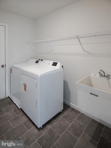 812 BUNNY LN, West Chester, PA 19382