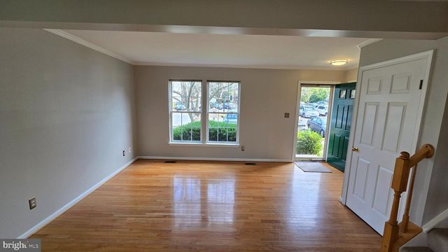 7044 ROGUE LN, Gainesville, VA 20155