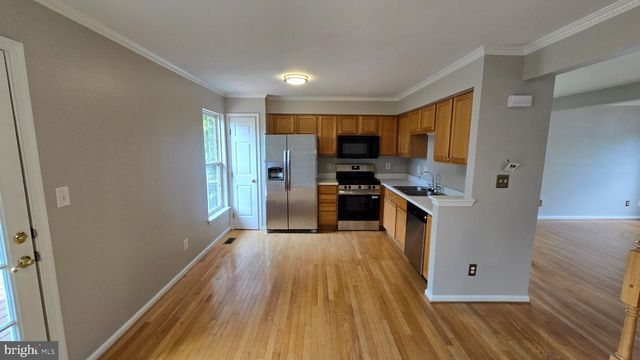 7044 ROGUE LN, Gainesville, VA 20155