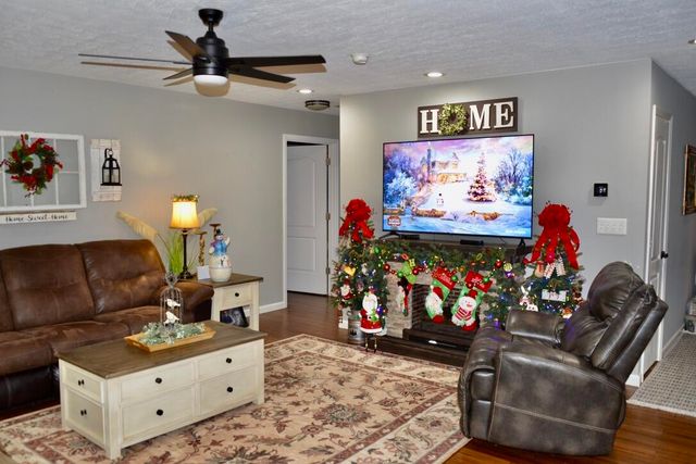 325 Sinks Road, Somerset, KY 42501