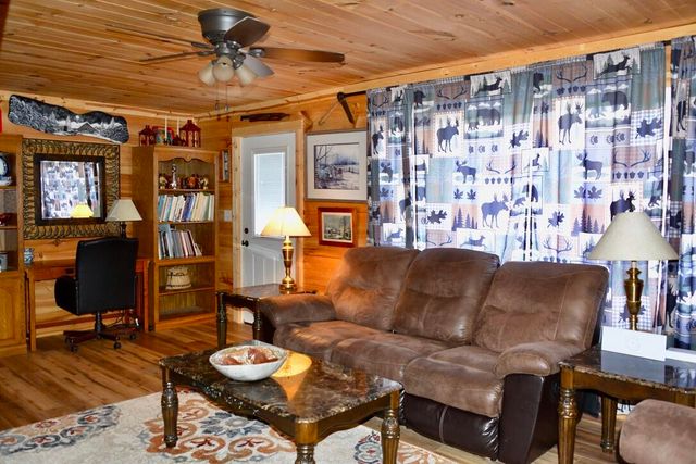 325 Sinks Road, Somerset, KY 42501