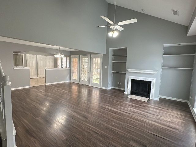 1670 OLD MILL STREAM DR, Memphis, TN 38016