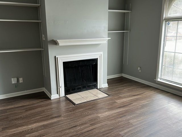 1670 OLD MILL STREAM DR, Memphis, TN 38016