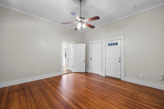 902 E 14th ST, Austin, TX 78702