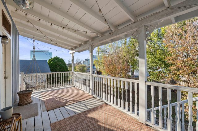 902 E 14th ST, Austin, TX 78702