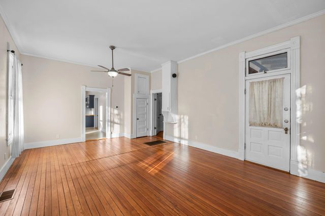 902 E 14th ST, Austin, TX 78702