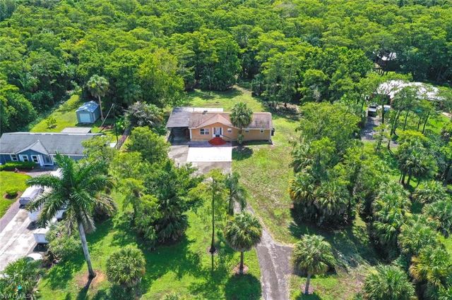 160 19th ST NW, Naples, FL 34120