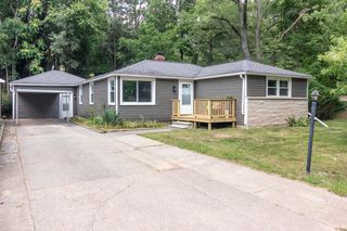 2306 Benton Avenue, Kalamazoo City, MI 49008