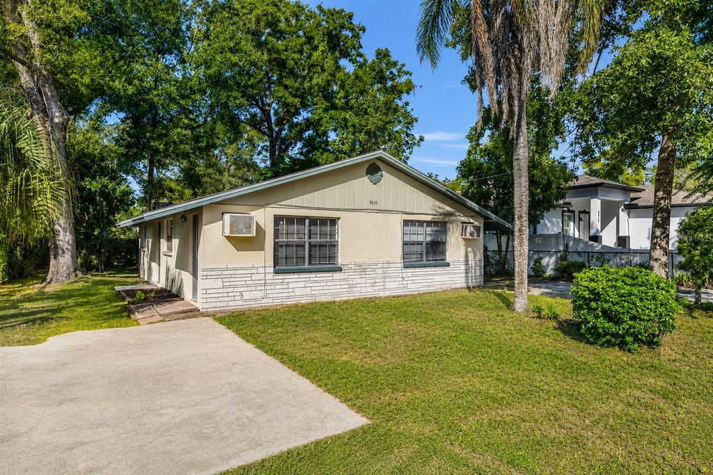 Image 2 of property listing at 9610 N 12TH STREET, Tampa, FL 33612