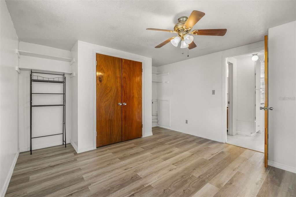 Image 17 of property listing at 9610 N 12TH STREET, Tampa, FL 33612