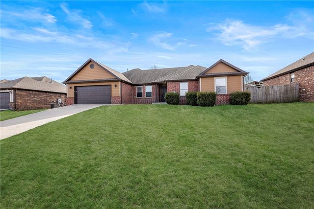 430 Trieste Drive, Centerton, AR 72719