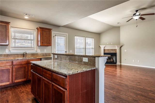 430 Trieste Drive, Centerton, AR 72719