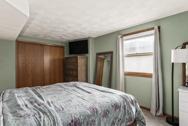 423 N Wright Road, Janesville, WI 53546