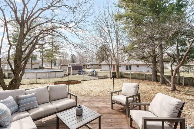 423 N Wright Road, Janesville, WI 53546