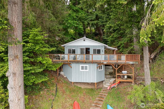 415 E Herron Boulevard NW, Lakebay, WA 98349
