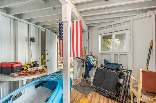 415 E Herron Boulevard NW, Lakebay, WA 98349