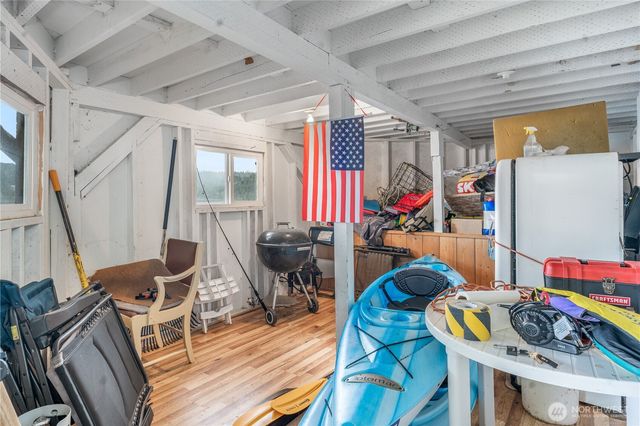 415 E Herron Boulevard NW, Lakebay, WA 98349