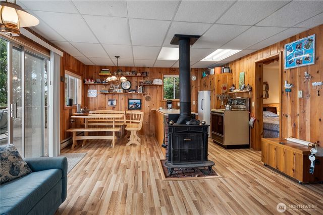 415 E Herron Boulevard NW, Lakebay, WA 98349