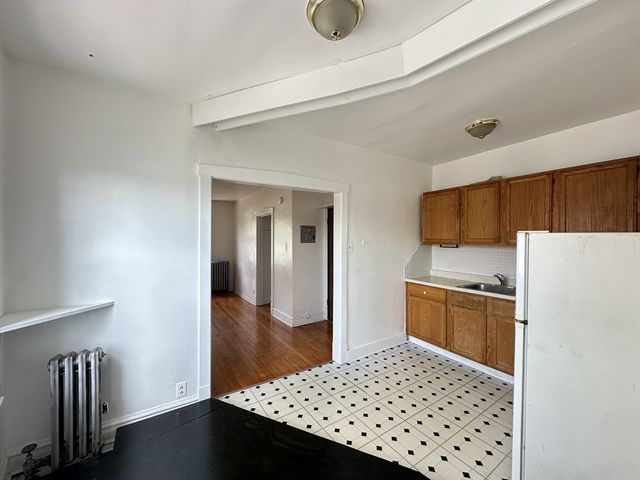2432 N LINDEN Place 308, Chicago, IL 60647