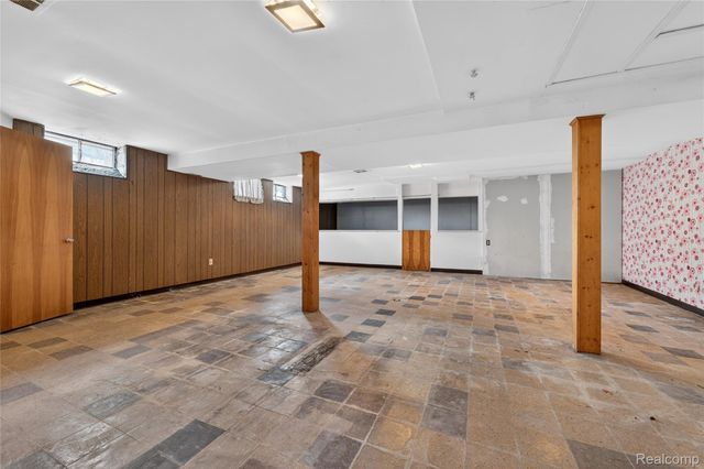 17198 Macarthur Street, Redford Charter Township, MI 48240