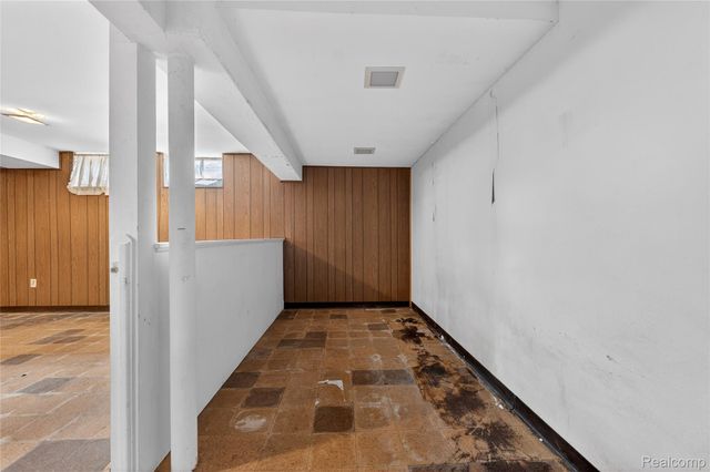 17198 Macarthur Street, Redford Charter Township, MI 48240