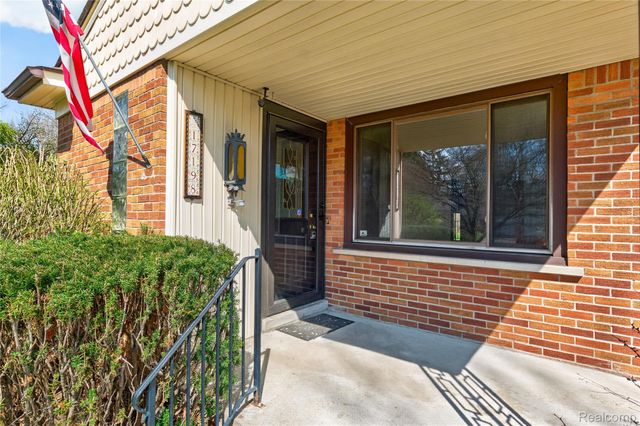 17198 Macarthur Street, Redford Charter Township, MI 48240