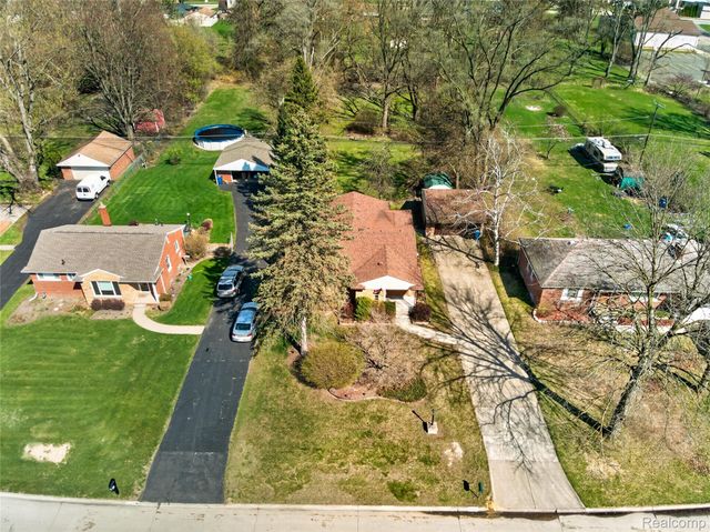 17198 Macarthur Street, Redford Charter Township, MI 48240