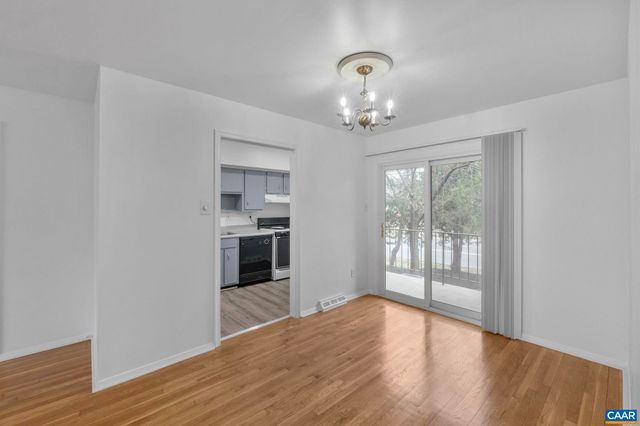 133 Hessian Hills Cir Apt 1, Charlottesville, VA 22901