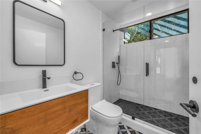 1531 Wellesley, Los Angeles, CA 90025