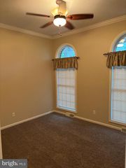 934 SAMERICA DR, Chambersburg, PA 17202