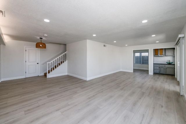 4154 W Mountain View Avenue, Caruthers, CA 93609