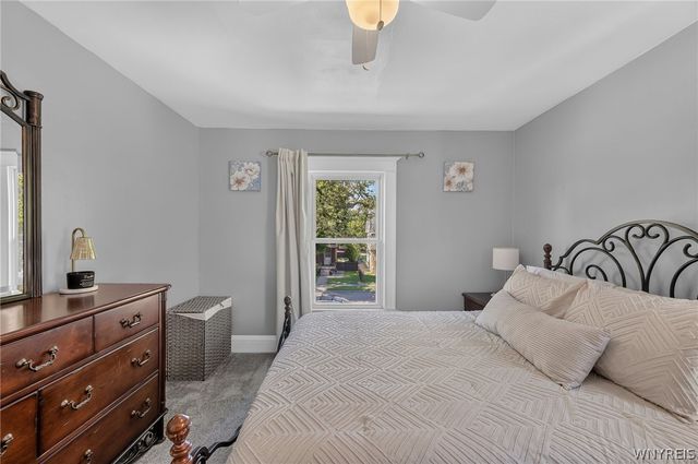 2215 Pierce Avenue, Niagara Falls, NY 14301