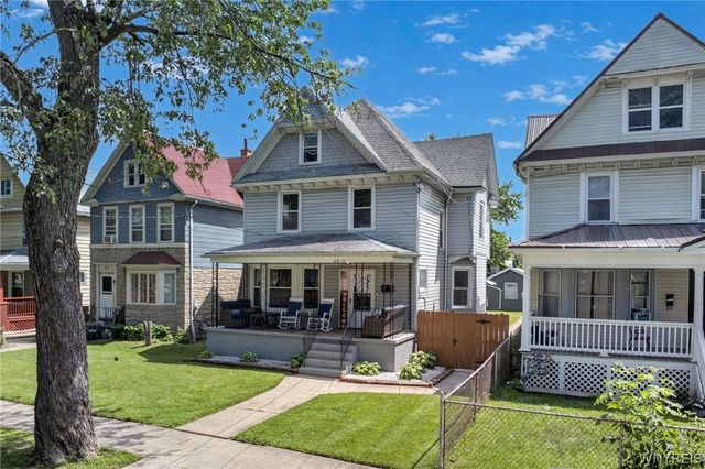 2215 Pierce Avenue, Niagara Falls, NY 14301