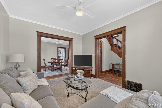 2215 Pierce Avenue, Niagara Falls, NY 14301