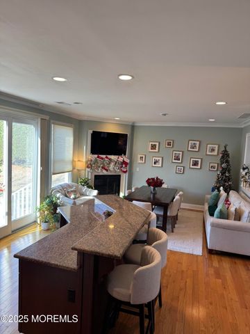 8 Avenue Of Two Rivers, Rumson, NJ 07760