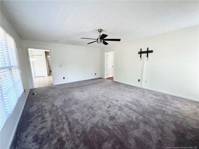 6113 Castlebrooke Lane, Linden, NC 28356