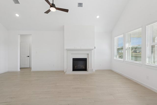 514 Cane Crossing Lake Drive, Sealy, TX 77474