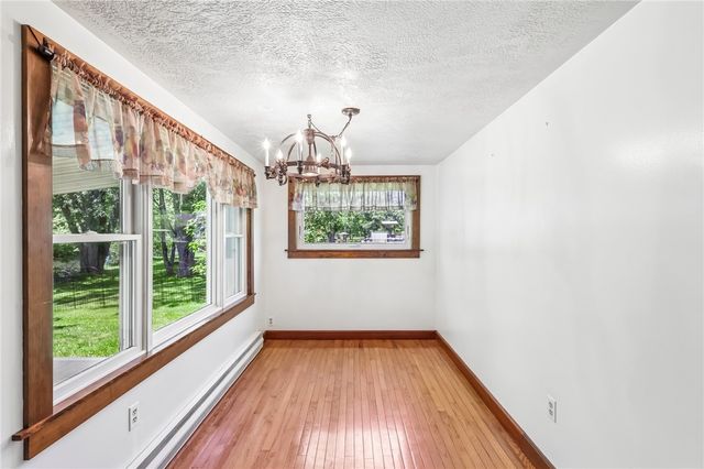 120 Lakeview Rd, Franklin Twp, PA 16123