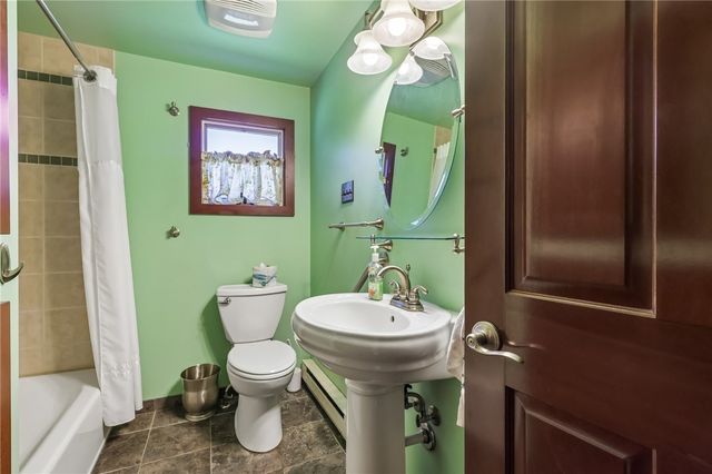 120 Lakeview Rd, Franklin Twp, PA 16123
