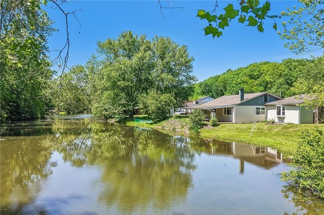120 Lakeview Rd, Franklin Twp, PA 16123
