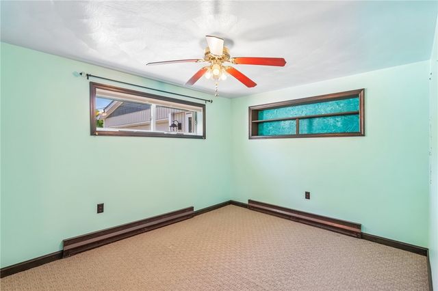 120 Lakeview Rd, Franklin Twp, PA 16123