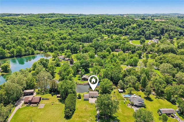 120 Lakeview Rd, Franklin Twp, PA 16123